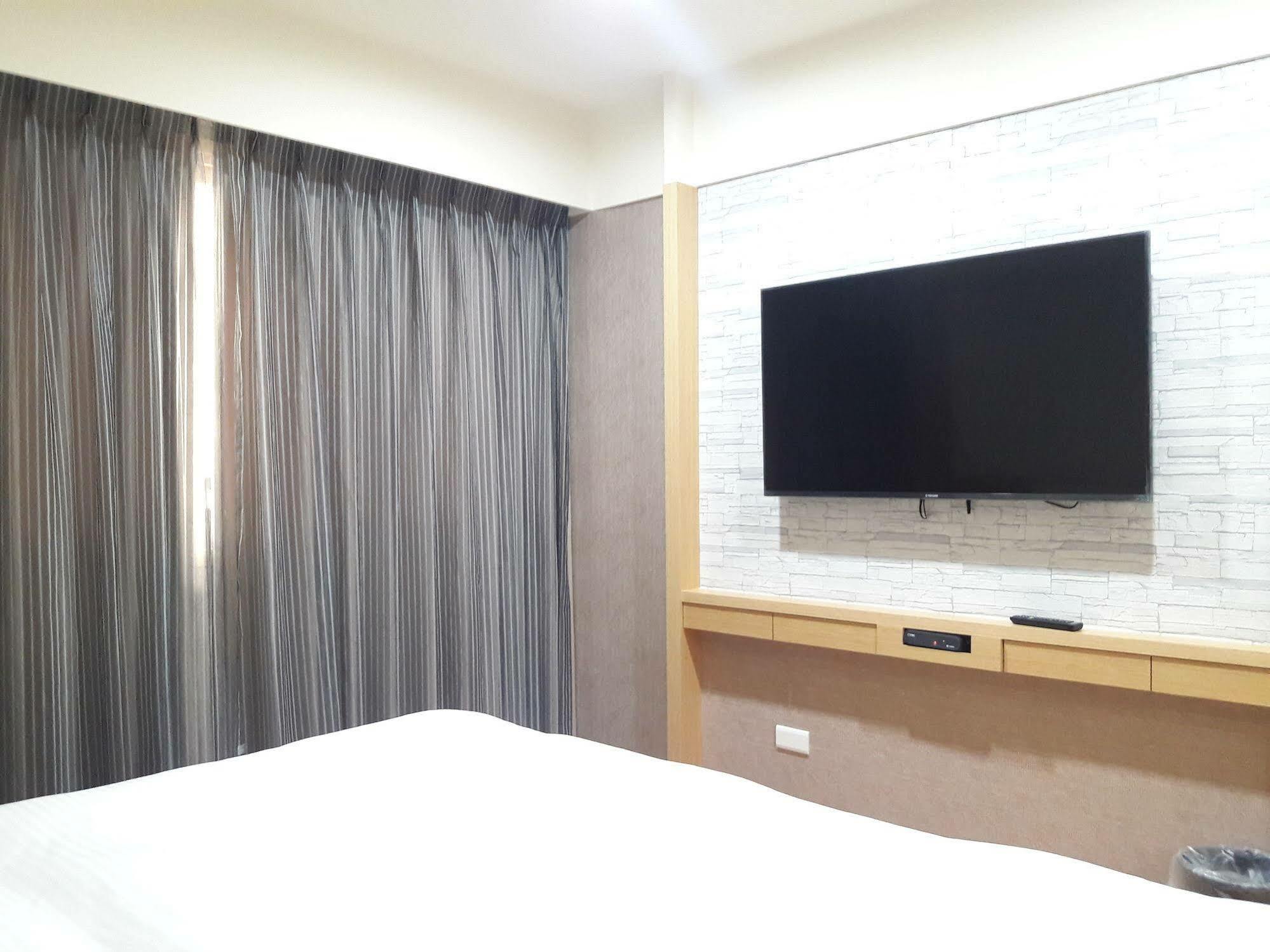 Mei Hotel Taichung Eksteriør bilde