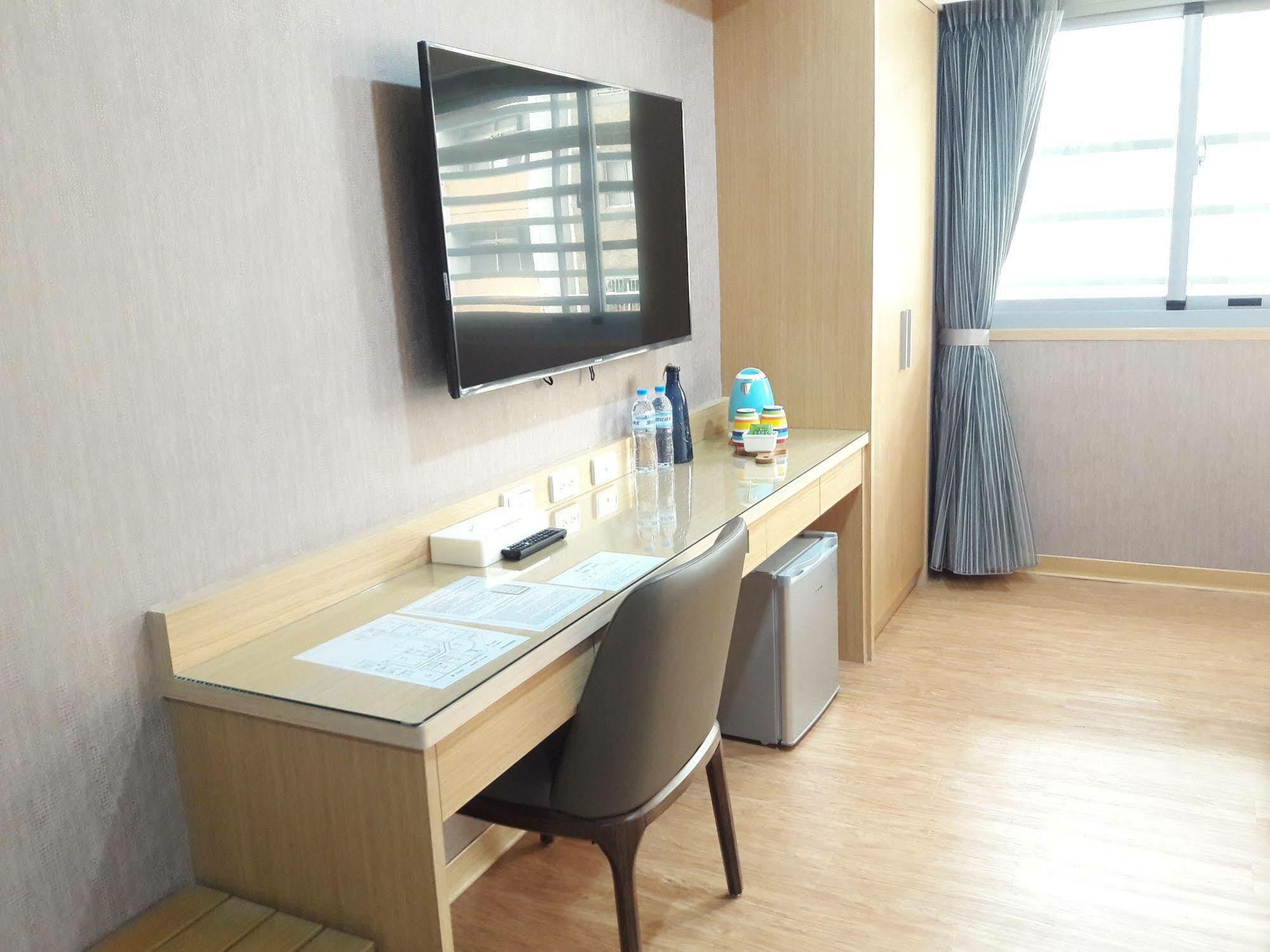 Mei Hotel Taichung Eksteriør bilde